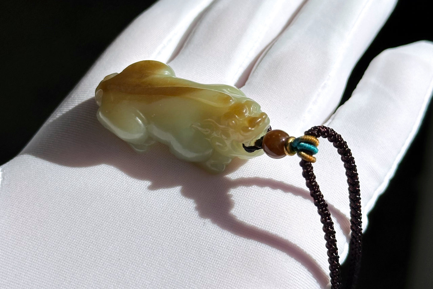 Certified Natural Brown Sugar and Greenish Yellow Nephrite Jade Hand-Carved Pixiu Pendant, 天然青黄口带糖和田玉手工雕刻貔貅吊坠