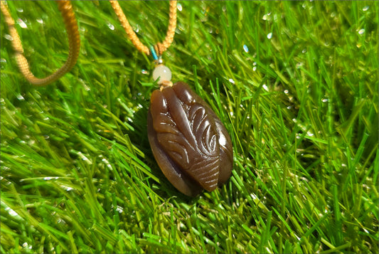 Certified Natural Full Brown Sugar Nephrite Jade Hand-Carved Cicada Pendant, 天然且末糖手工雕刻一鸣惊人(蝉)吊坠