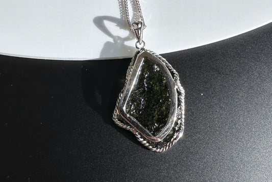 10.52Grams, Authentic Raw Moldavite tektite Silver Warpped Pendant, Real Raw Moldavite Pendant, 天然稀有捷克陨石原石手工包纯银吊坠