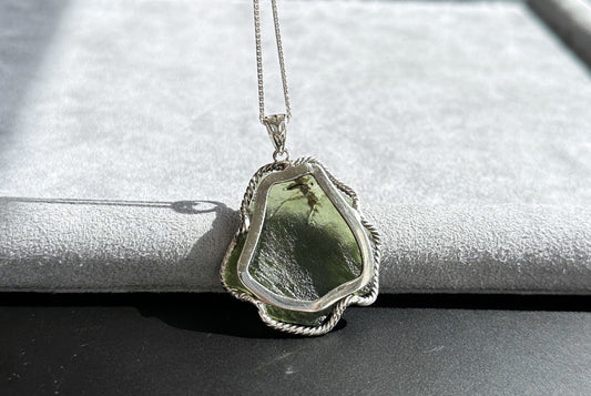12.27Grams, Authentic Raw Moldavite tektite Silver Warpped Pendant, Real Raw Moldavite Pendant, 天然稀有捷克陨石原石手工包纯银吊坠