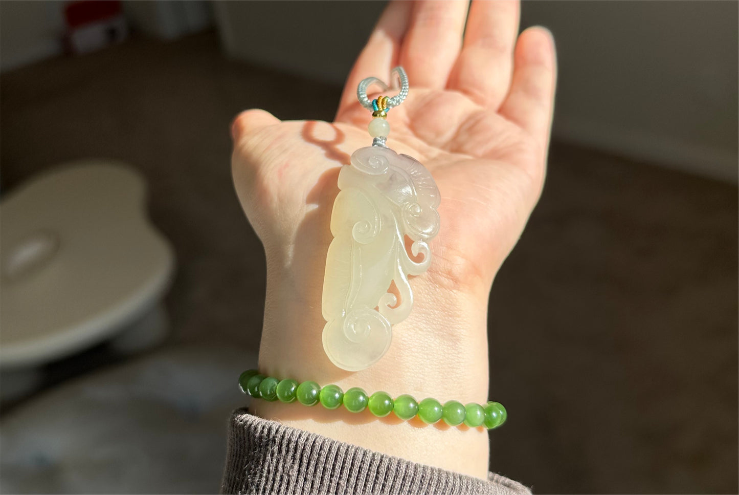 Certified Natural White with Smoky Purple Nephrite Jade Hand-Carved Ruyi Pendant, 天然和田白玉飘烟紫手工雕刻如意吊坠