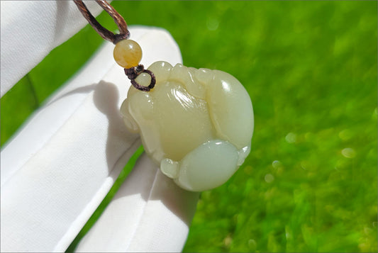 Certified Natural High-quality Qiemo Sugar-Blue Nephrite Jade Hand Carved "Fortune Pig" pendant, 天然精品且末蓝带糖和田玉手工雕刻福猪吊坠