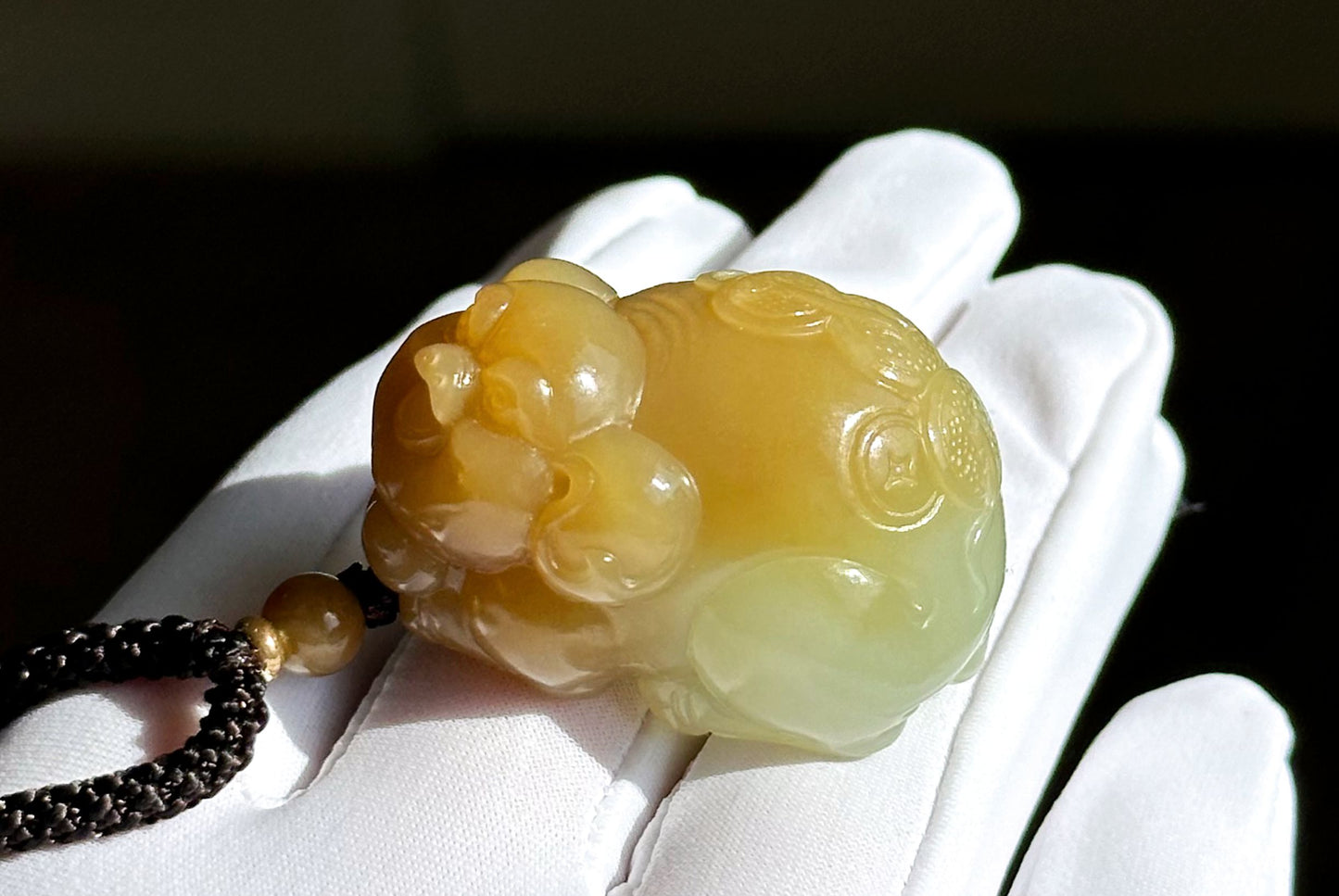 Certified Natural High-quality Qiemo Sugar-White Nephrite Jade Hand Carved "Fortune Pig" pendant, 天然精品且末糖白和田玉手工雕刻福猪吊坠