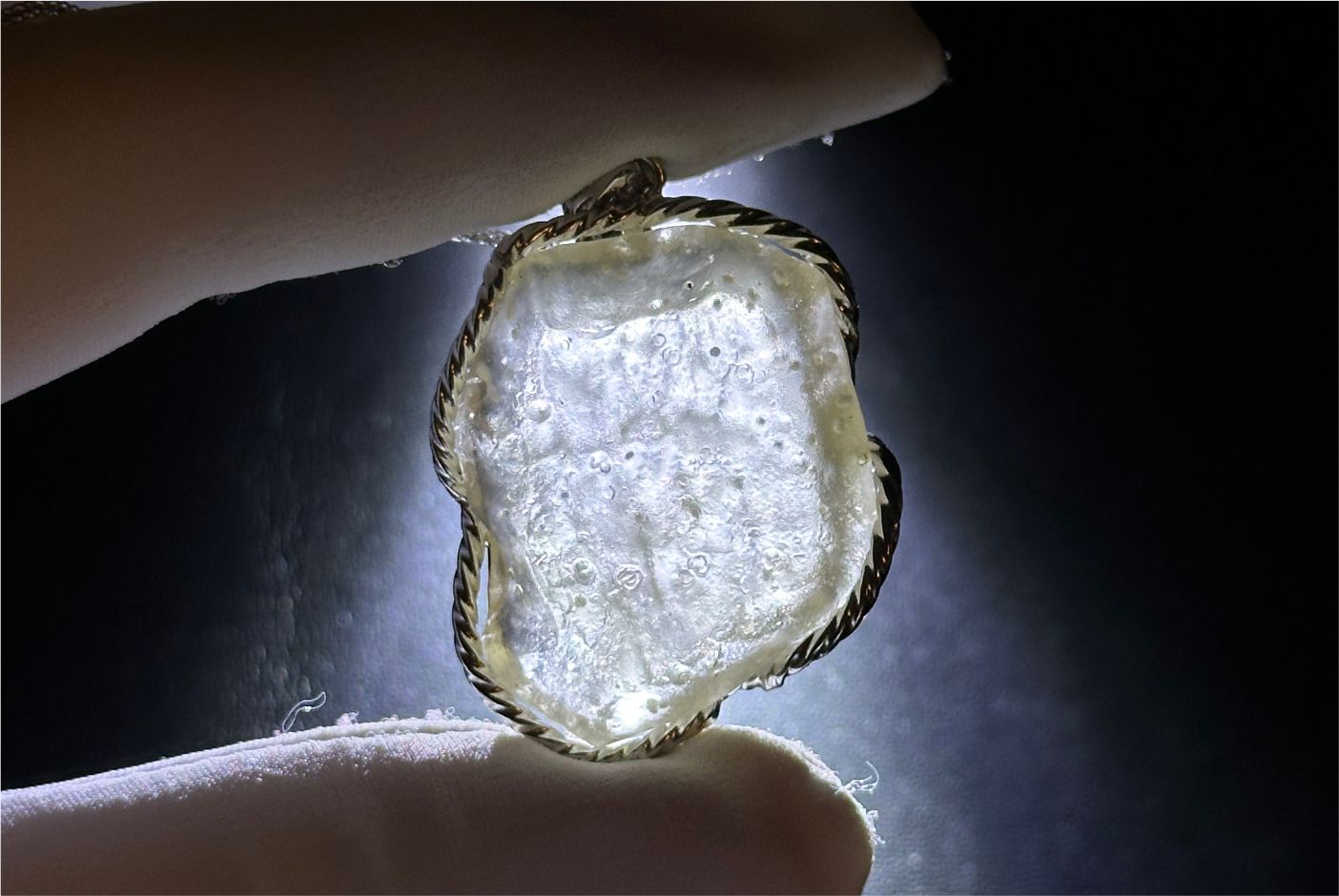 14.88Grams, Natural Authentic Libyan Desert Glass Tektite with Cristobalite inclusions Silver Pendant, Raw Libyan Desert Glass, 天然利比亚陨石吊坠