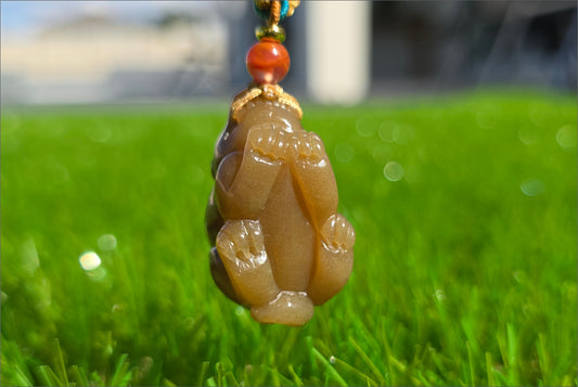 Certified Natural Yellow Sugar Nephrite Jade Hand-Carved Pixiu Pendant, 天然且末黄糖和田玉手工雕刻貔貅吊坠