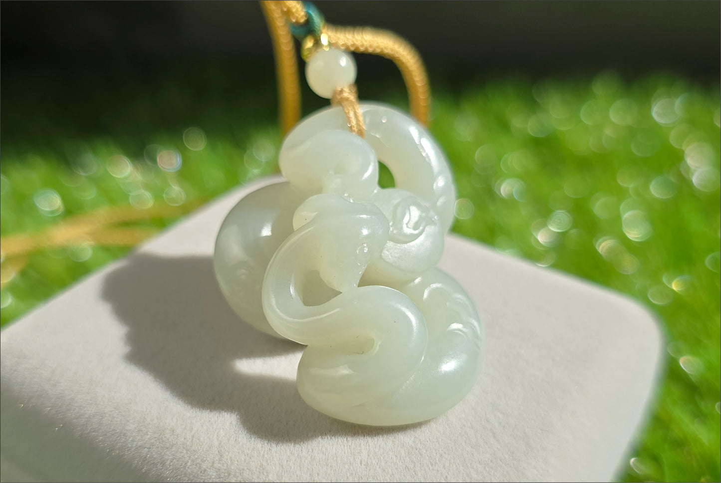 Certified Natural Qiemo White Nephrite Jade Hand-Carved Snake Pendant, 天然且末白和田玉手工雕刻蛇吊坠