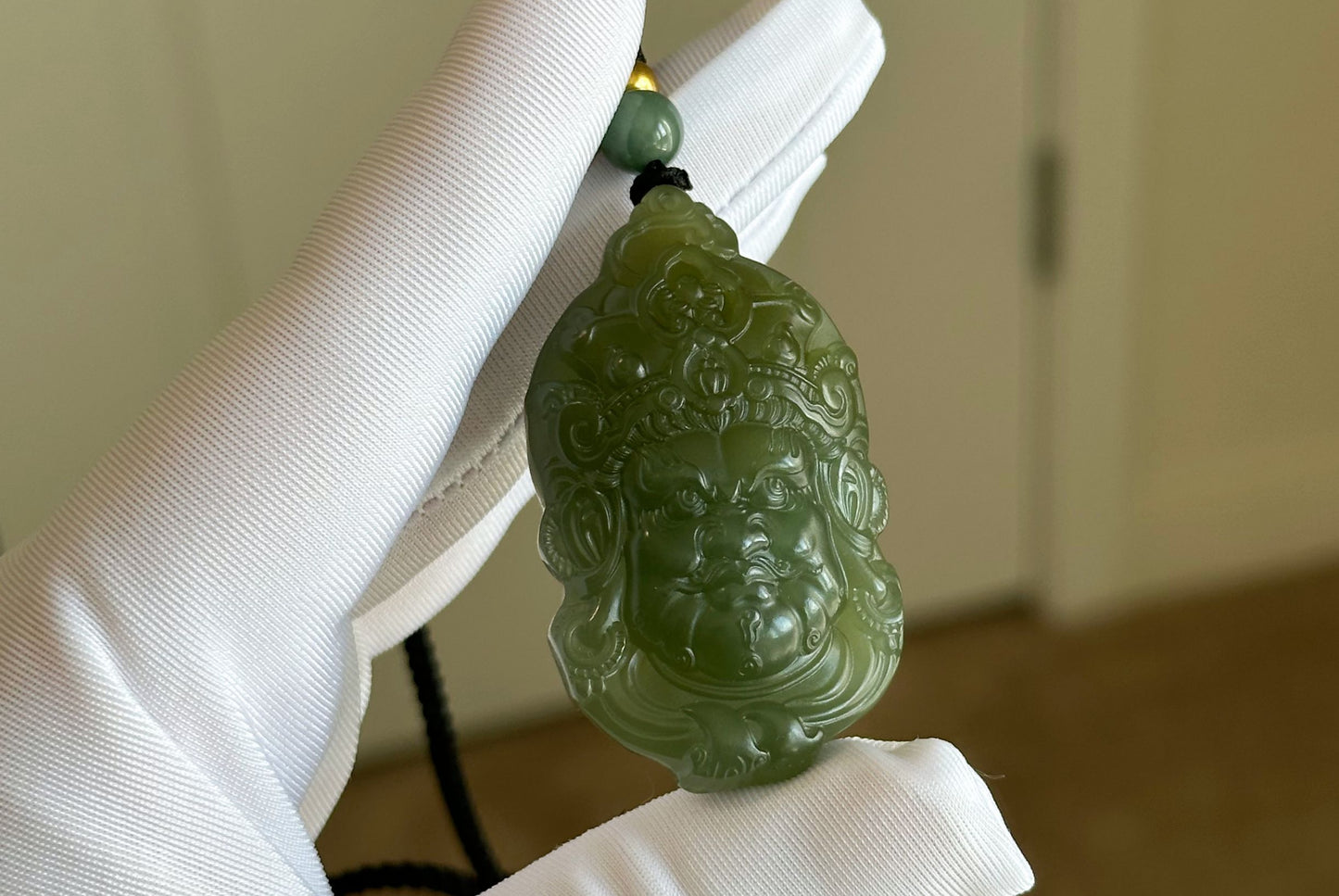Certified Natural Lake-Green Nephrite Jade Carved Yellow Jambhala Pendant, 天然青海老料湖水绿雕刻黄财神头吊坠