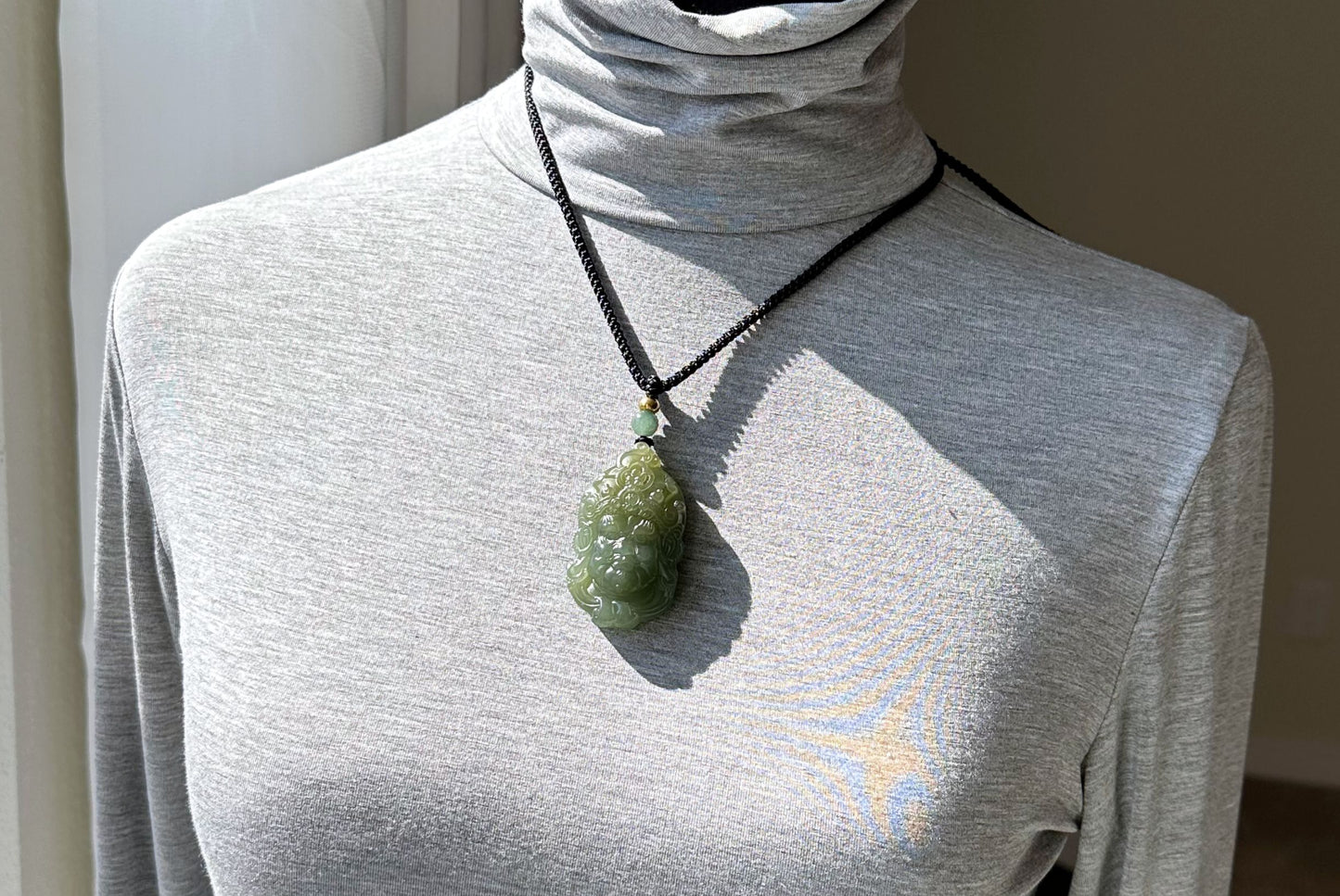 Certified Natural Lake-Green Nephrite Jade Carved Yellow Jambhala Pendant, 天然青海老料湖水绿雕刻黄财神头吊坠