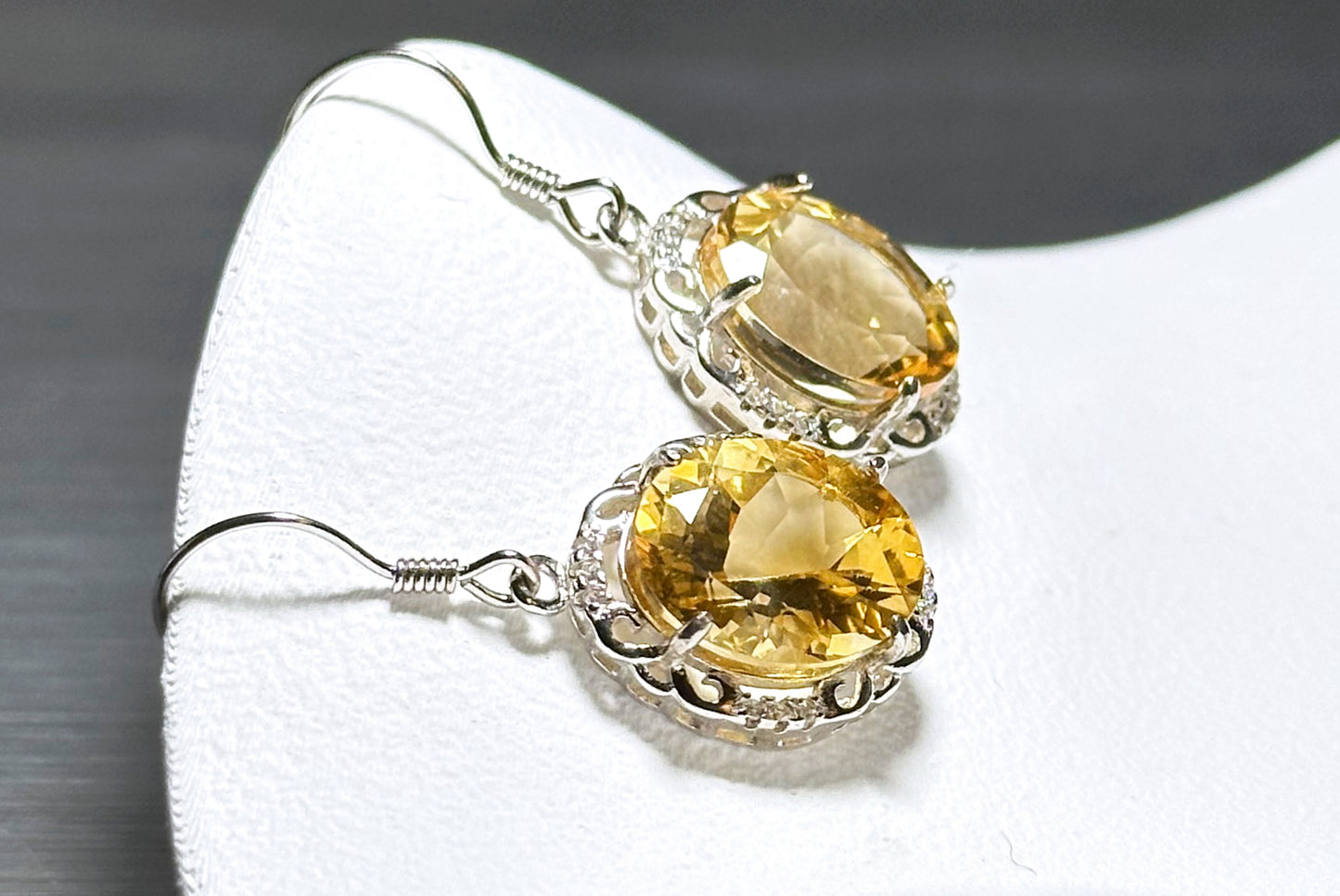 10x12mm, Natural Gem Grade Citrine Earrings, Natural citrine French Hook Earrings, Oval cut Natural Citrine, citrine jewelry, 天然宝石级暴力黄水晶耳坠