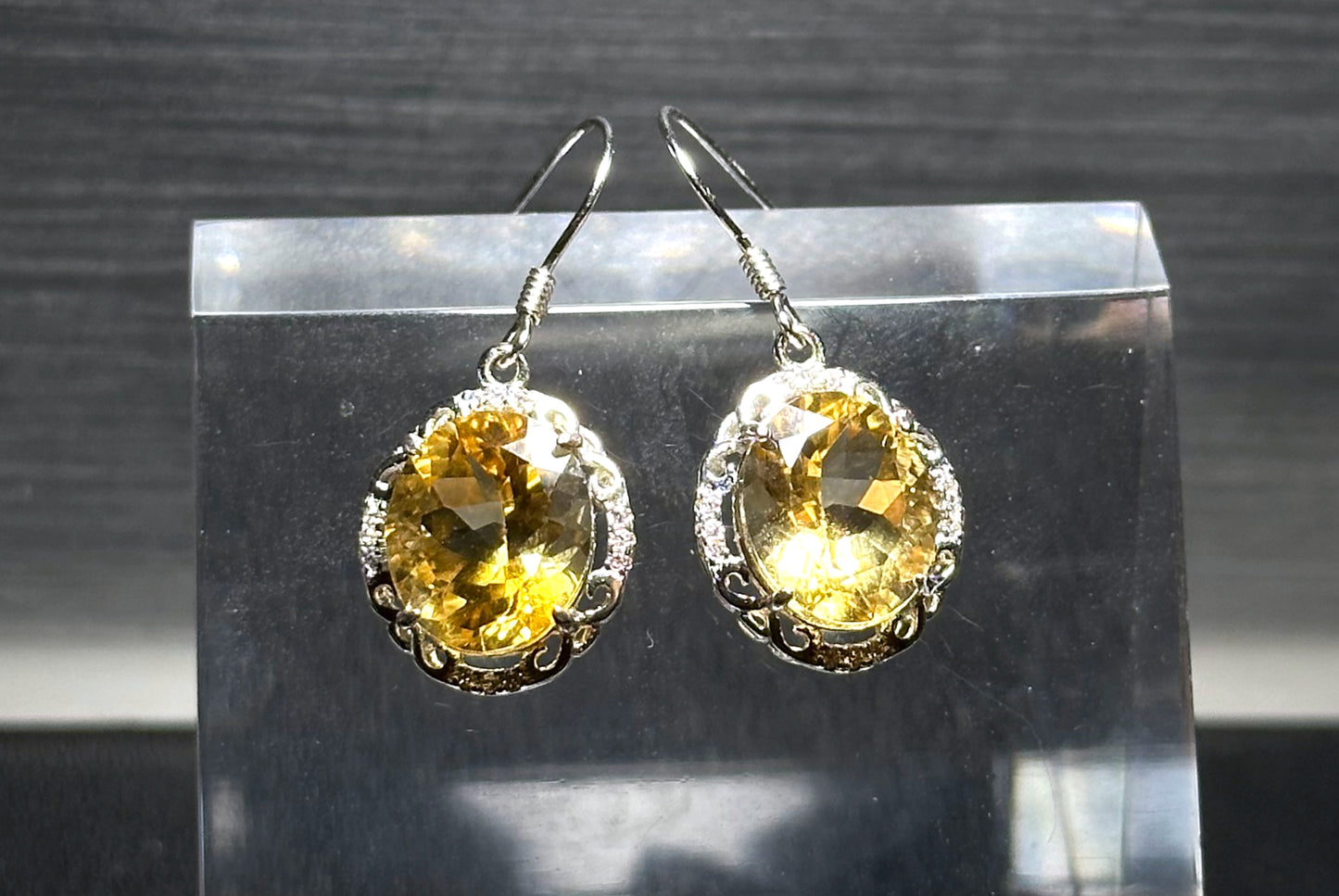 10x12mm, Natural Gem Grade Citrine Earrings, Natural citrine French Hook Earrings, Oval cut Natural Citrine, citrine jewelry, 天然宝石级暴力黄水晶耳坠