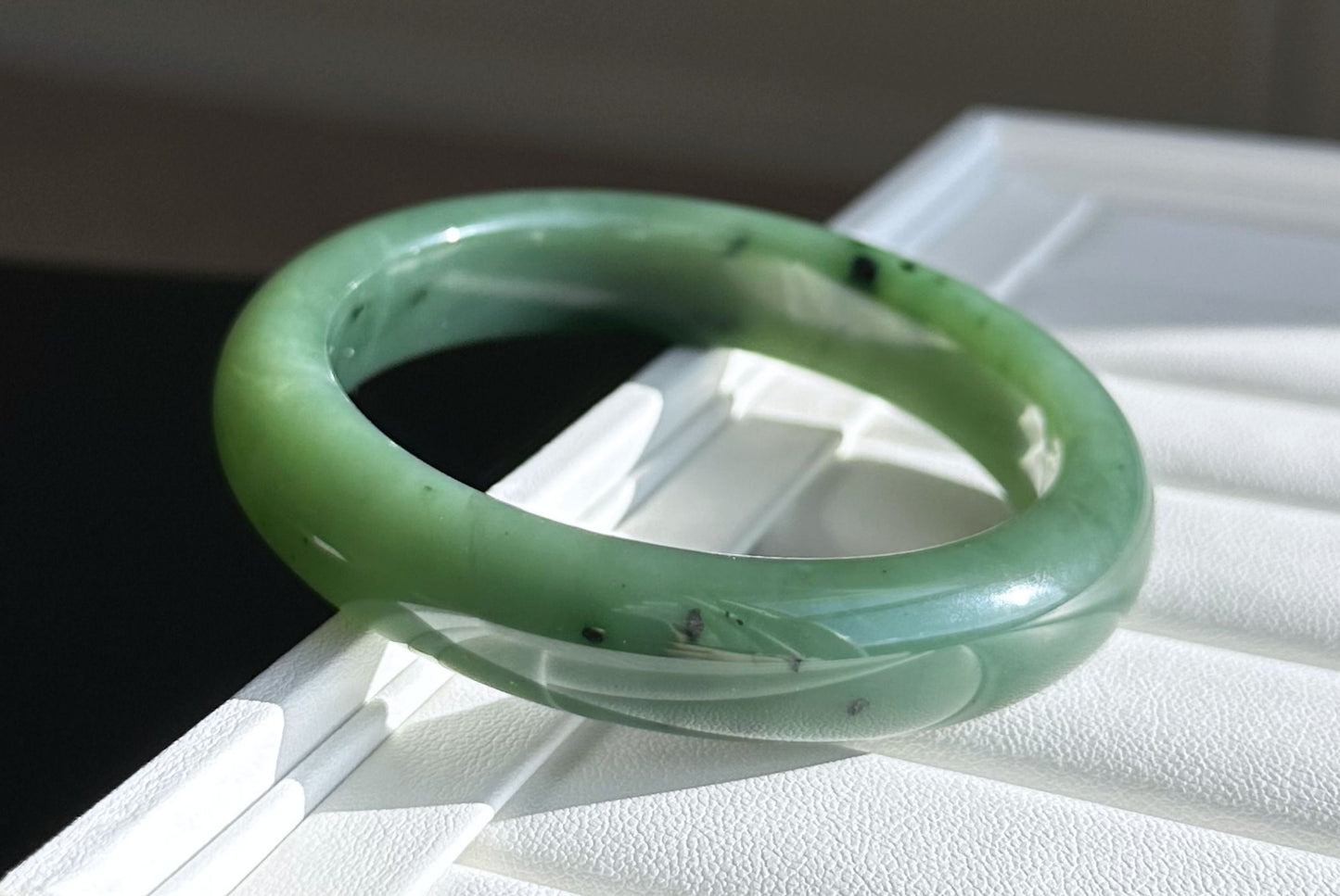 61mm, Certified Natural Siberian Spinach Green Nephrite Jade Bangle, 天然俄老油菠菜绿碧玉手镯