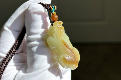 Certified Natural Brown Sugar and Greenish Yellow Nephrite Jade Hand-Carved Pixiu Pendant, 天然青黄口带糖和田玉手工雕刻貔貅吊坠