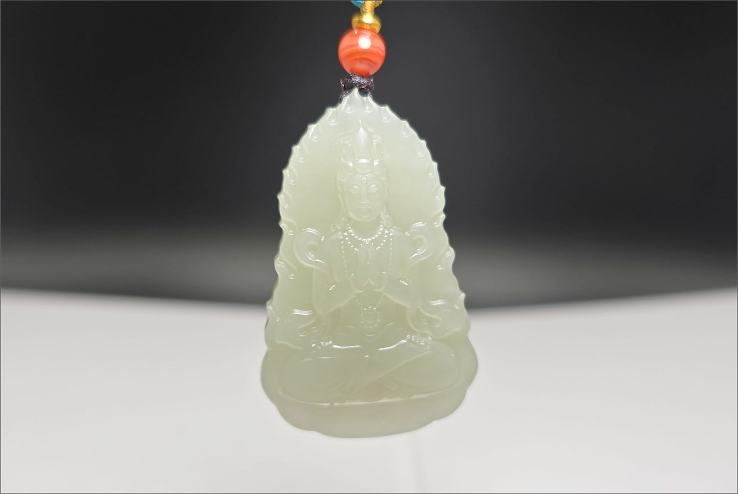 Certified Natural Qingshui Nephrite Jade Carved Guanyin Pendant, 天然晴水和田玉观音吊坠