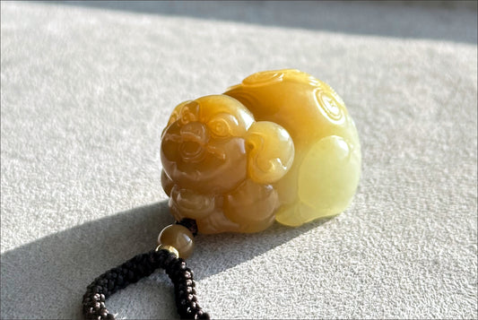 Certified Natural High-quality Qiemo Sugar-White Nephrite Jade Hand Carved "Fortune Pig" pendant, 天然精品且末糖白和田玉手工雕刻福猪吊坠