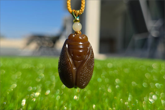 Certified Natural Full Brown Sugar Nephrite Jade Hand-Carved Cicada Pendant, 天然且末糖手工雕刻一鸣惊人(蝉)吊坠