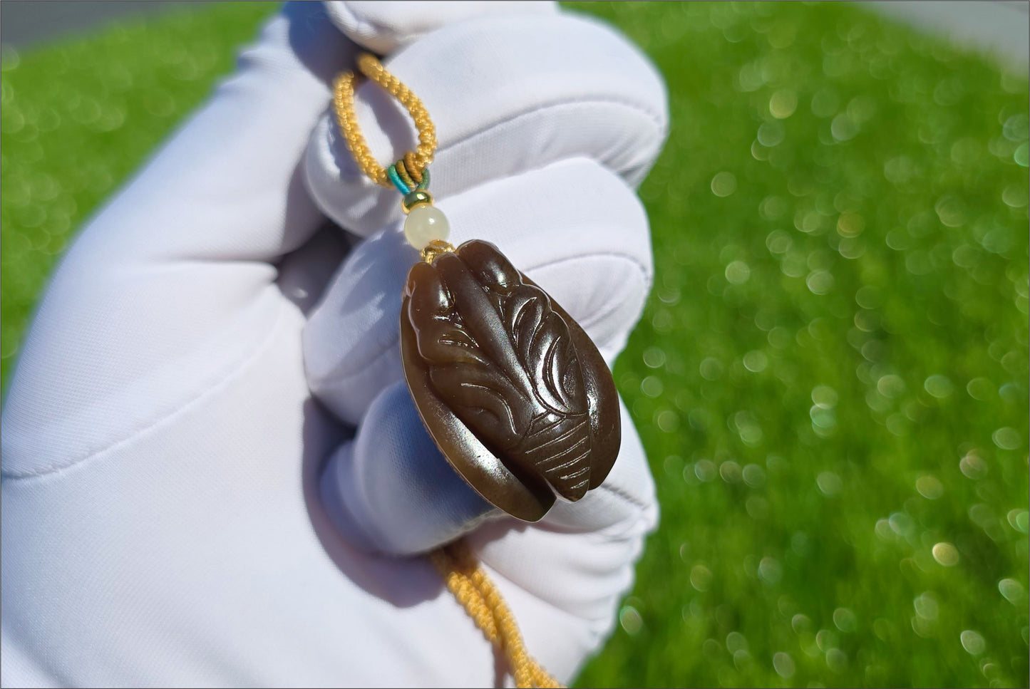 Certified Natural Full Brown Sugar Nephrite Jade Hand-Carved Cicada Pendant, 天然且末糖手工雕刻一鸣惊人(蝉)吊坠