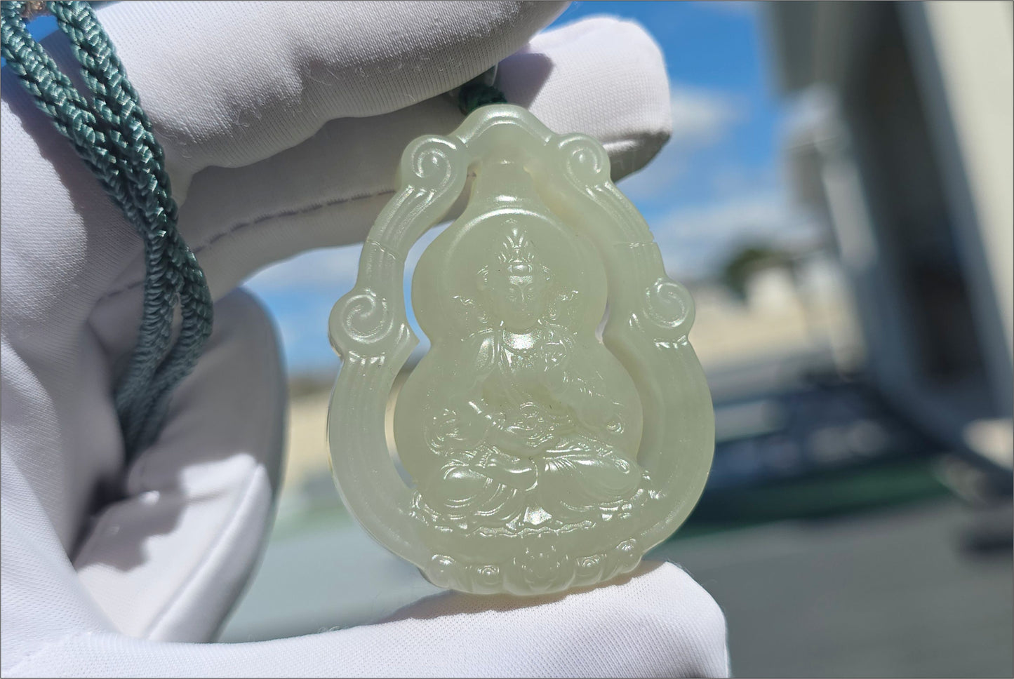 Certified Natural Qingshui Nephrite Jade Carved Gourd Guanyin Pendant, 天然晴水和田玉葫芦观音吊坠