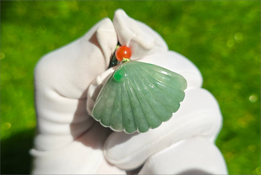 Certified Natural Type A Jadeite Jade Carved Shell Pendant, Type A Jadeite seashell Pendant, 天然A货翡翠贝壳吊坠