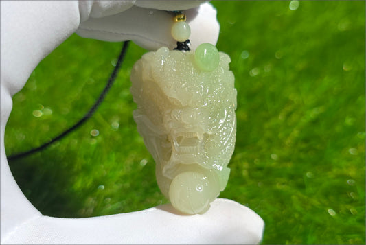 Certified Natural Qingshui and Emerald Green Nephrite Jade Hand Carved Dragon Pendant, 天然晴水带翠和田玉手工雕刻龙吊坠