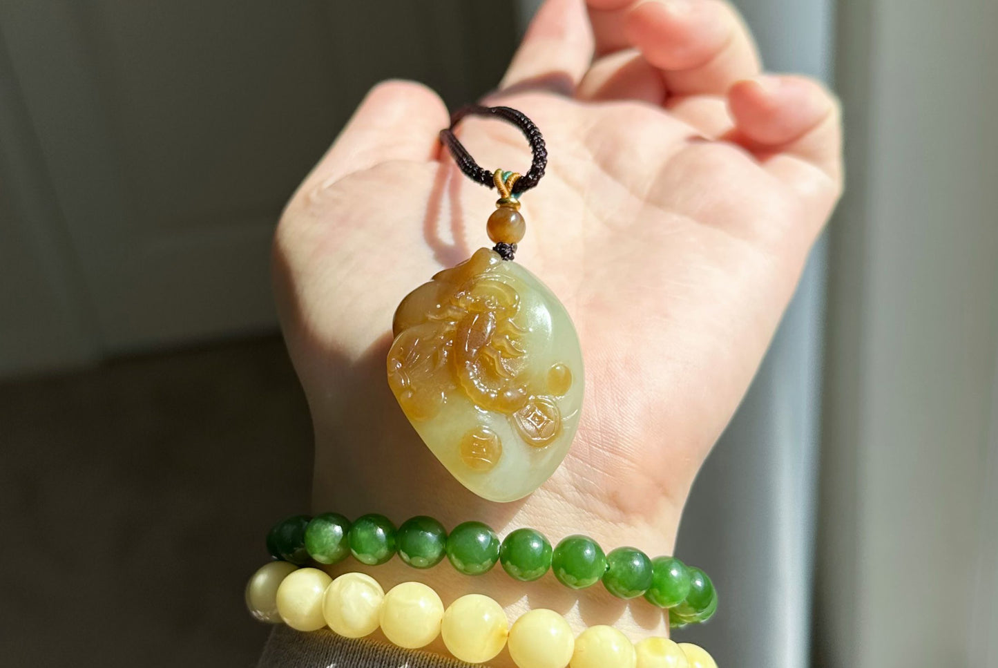 Certified Natural Qiemo Sugar and Warm White Nephrite jade Hand Carved Scorpion Pendant, 且末糖白和田玉手工雕刻蝎子(独霸一方）吊坠