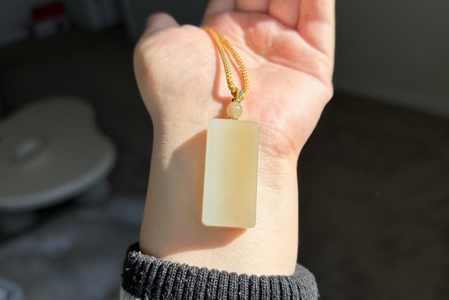 Certified Natural Sugar and White Nephrite Jade Wushi Peace Pendant, 天然高品质且末糖白无事牌