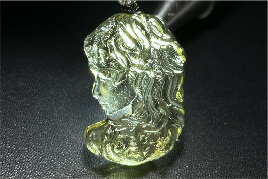 12.648 grams, Natural Top Grade High Clarity Authentic Libyan Desert Glass Tektite Carved Medusa Pendant, 天然透体利比亚陨石雕刻美杜莎吊坠