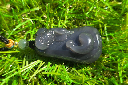 Certified Natural High-Quality Imperial Purple Nephrite Jade Hand-Carved Enlightenment Pendant, 天然帝王紫和田玉手工雕刻悟道莲花吊坠