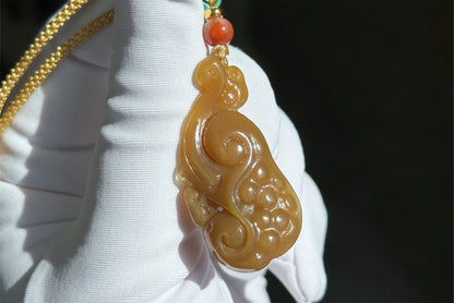 Certified Natural Qiemo Sugar Nephrite Jade Hand-Carved Ruyi Pendant, 天然且末糖手工雕刻如意吊坠