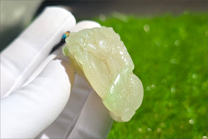 Certified Natural Qingshui and Emerald Green Nephrite Jade Hand Carved Dragon Pendant, 天然晴水带翠和田玉手工雕刻龙吊坠