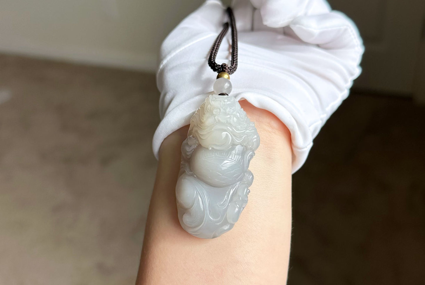 Certified Natural Qinghai Smoky Gray and White Nephrite Jade Hand-Carved Zhong Kui Pendant,天然烟灰和田玉手工雕刻钟馗吊坠