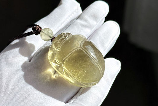 29grams, Natural Top Grade High Clarity Authentic Libyan Desert Glass Tektite Carved Scarab Beetle Pendant, 天然透体利比亚陨石雕刻圣甲虫吊坠