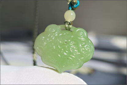 Certified Natural Emerald-Green and Qing Shui Nephrite Jade Peace Lock Pendant | 天然晴水带翠软玉雕刻平安锁吊坠