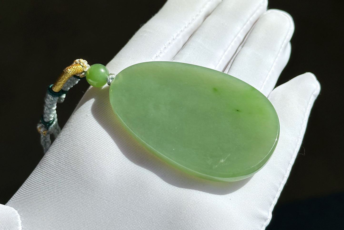 Certified Natural Green Nephrite Jade “Wushi Pai” Pendant, 天然碧玉46无事牌吊坠