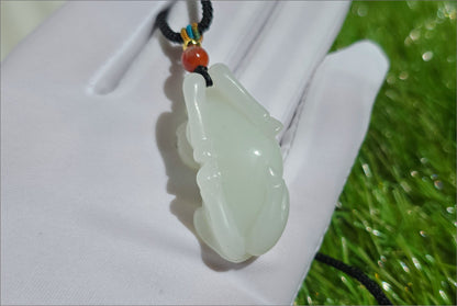 Certified Natural Russia White nephrite Jade Hand Carved Ox Pendant, 天然俄料白玉手工雕刻牛转乾坤吊坠