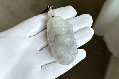 Certified Natural Qinghai Smoky Gray and White Nephrite Jade Hand-Carved Zhong Kui Pendant,天然烟灰和田玉手工雕刻钟馗吊坠