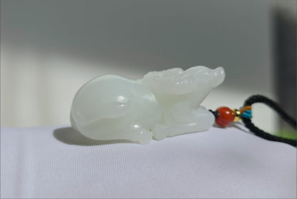 Certified Natural Russia White nephrite Jade Hand Carved Ox Pendant, 天然俄料白玉手工雕刻牛转乾坤吊坠