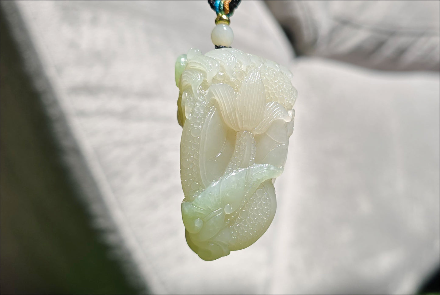 Certified Natural Qingshui and Emerald Green Nephrite Jade Hand Carved Dragon Pendant, 天然晴水带翠和田玉手工雕刻龙吊坠
