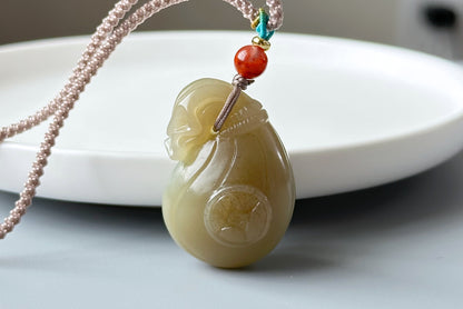 Certified Natural Qiemo Sugar and Warm White Nephrite Jade Hand-Carved Money Bag Pendant, 天然且末和田玉青白带糖手工雕刻钱袋吊坠