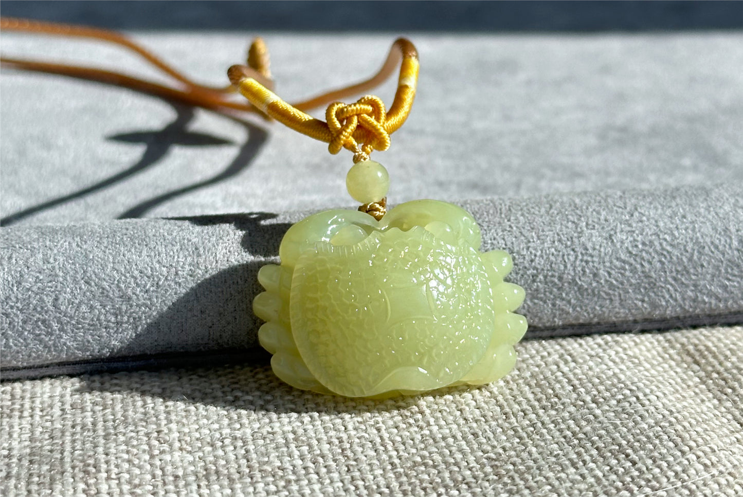 Certified Natural Ruoqiang Yellow Nephrite Jade Carved Crab Pendant, 天然若羌黄口和田玉雕刻螃蟹吊坠
