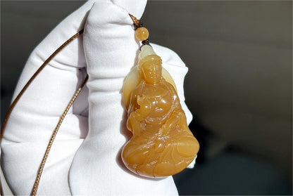 Certified Natural Golden Sugar-White Nephrite Jade Guanyin Pendant – Hand-Carved, 天然黄金糖白玉手工雕刻观音吊坠
