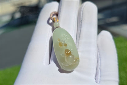 Certified Natural Warm White Nephrite Jade Hand-Carved Frog Pendant, 天然且末暖白带糖手工雕刻呱呱来财吊坠