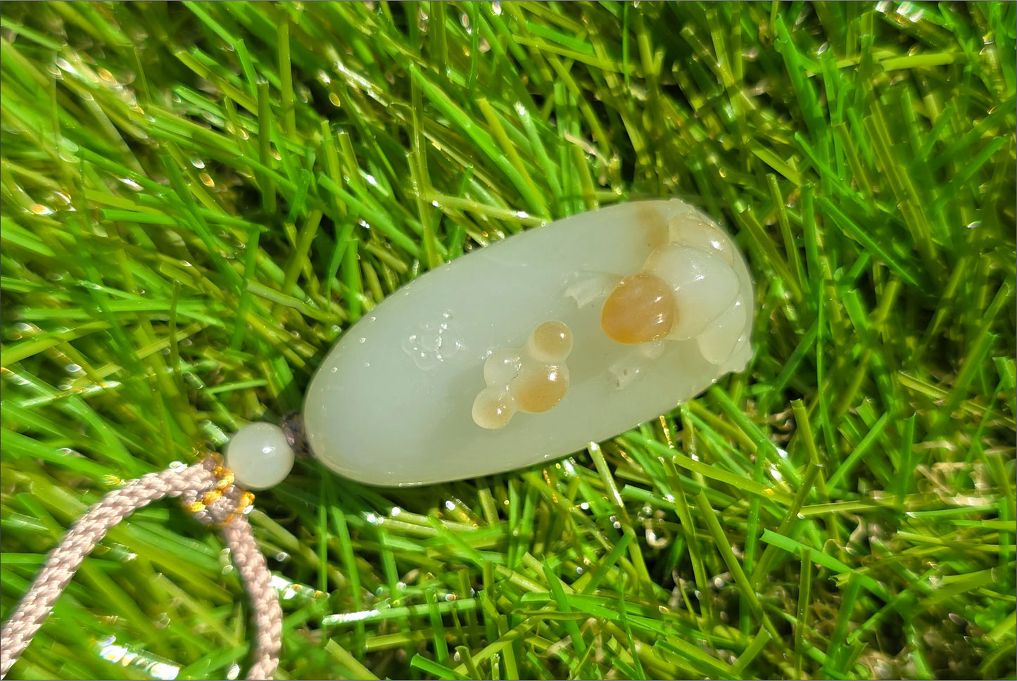 Certified Natural Warm White Nephrite Jade Hand-Carved Frog Pendant, 天然且末暖白带糖手工雕刻呱呱来财吊坠