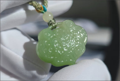 Certified Natural Emerald-Green and Qing Shui Nephrite Jade Peace Lock Pendant | 天然晴水带翠软玉雕刻平安锁吊坠
