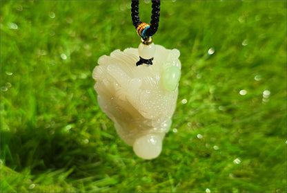 Certified Natural Qingshui and Emerald Green Nephrite Jade Hand Carved Dragon Pendant, 天然晴水带翠和田玉手工雕刻龙吊坠