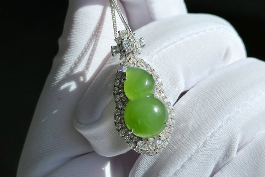 Certified Green Nephrite Gourd S925 Sterling Silver Pendant, Bright green Jade Pendant, 天然阳绿碧玉葫芦纯银吊坠