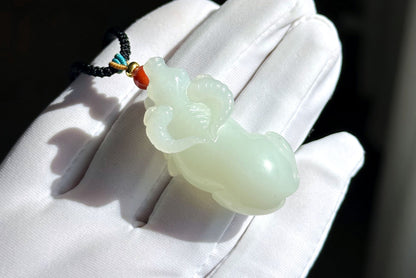 Certified Natural Russia White nephrite Jade Hand Carved Ox Pendant, 天然俄料白玉手工雕刻牛转乾坤吊坠