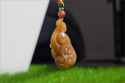 Certified Natural Qiemo Sugar Nephrite Jade Hand-Carved Ruyi Pendant, 天然且末糖手工雕刻如意吊坠