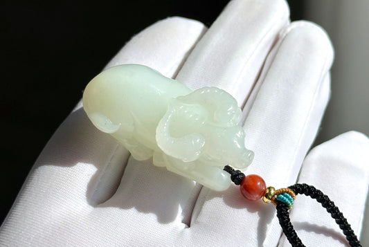 Certified Natural Russia White nephrite Jade Hand Carved Ox Pendant, 天然俄料白玉手工雕刻牛转乾坤吊坠