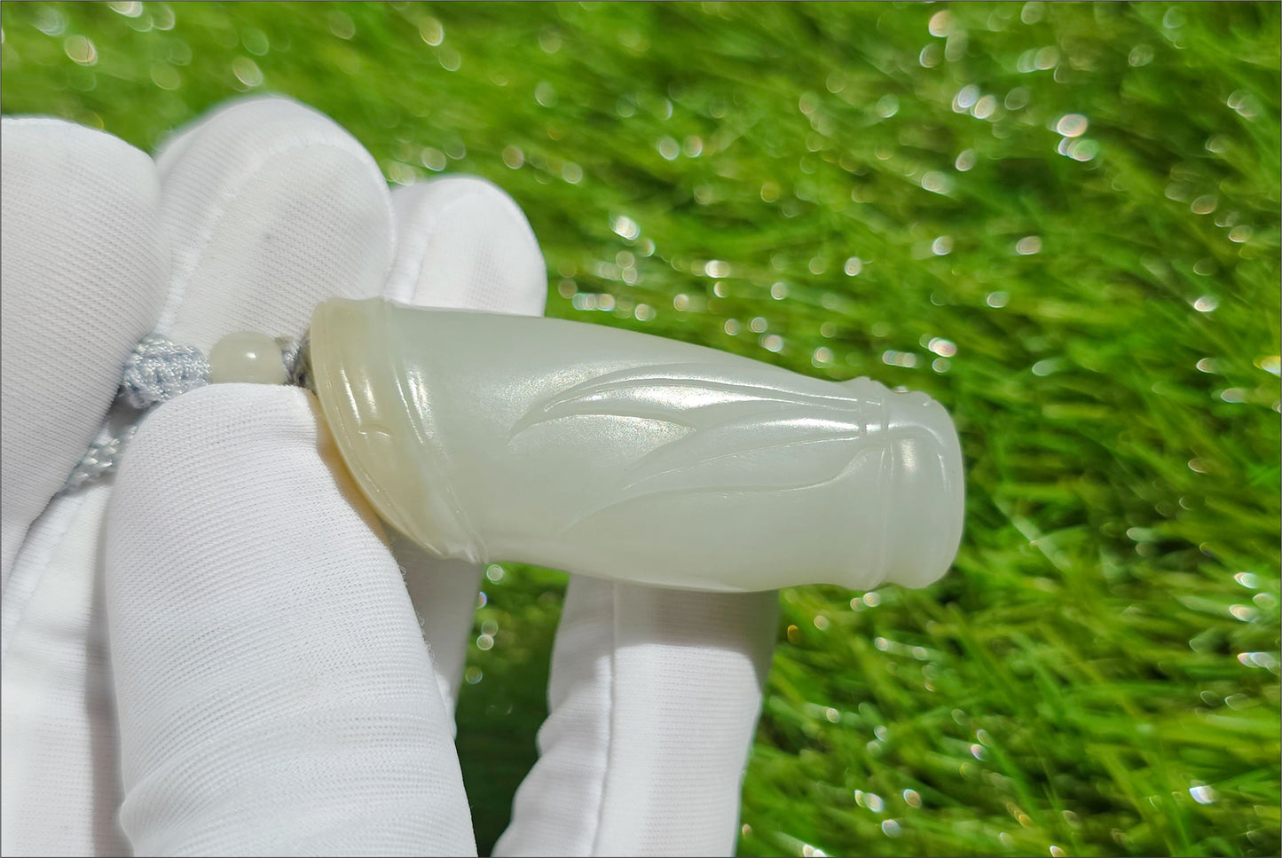 Certified Natural Qiemo Warm White Nephrite Jade Hand-Carved Bamboo Shoot Pendant, 天然且末白和田玉手工雕刻竹节吊坠