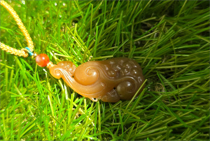 Certified Natural Qiemo Sugar Nephrite Jade Hand-Carved Ruyi Pendant, 天然且末糖手工雕刻如意吊坠
